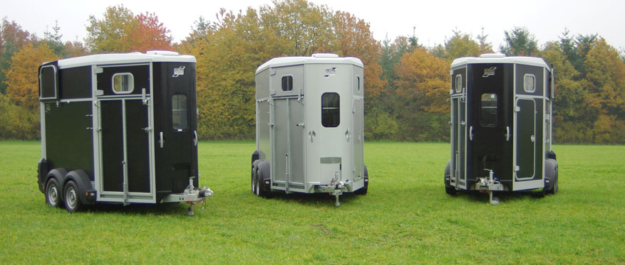 Taxicheval location van vans ifor williams hb505 hb506 hb511 transport cheval transports chevaux marche-en-famenne hogne haras de noblehaye